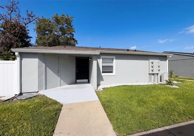 Photo 1 of Townhouse for sale at 411 Dorchester Sq, Lake Mary, FL 32746 | MLS# O6438926 | Listing updated on 2026-09-17
