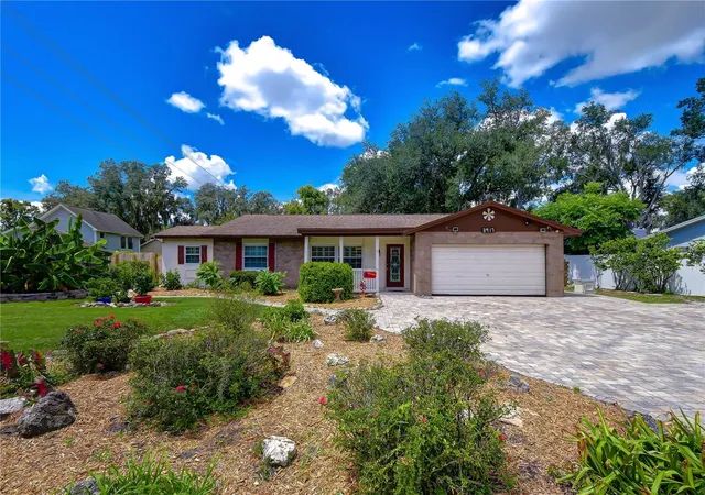 Photo 1 of Single family home for sale at 3917 King Dr, Brandon, FL 33511 | MLS# TB8545280 | Listing updated on 2026-09-05