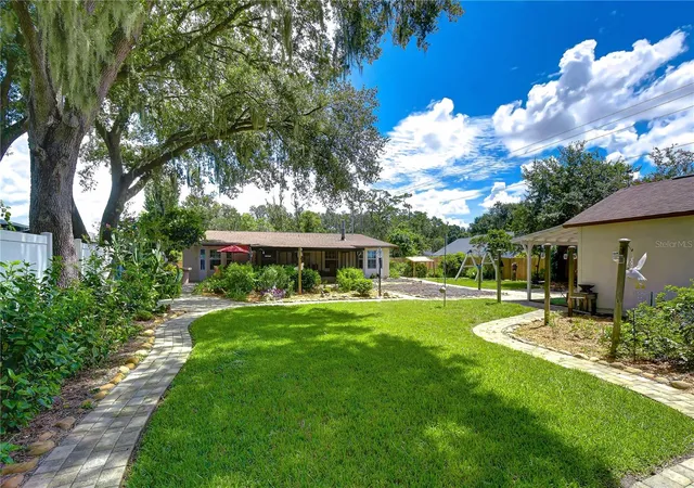 Photo 2 of Single family home for sale at 3917 King Dr, Brandon, FL 33511 | MLS# TB8545280 | Listing updated on 2026-09-05