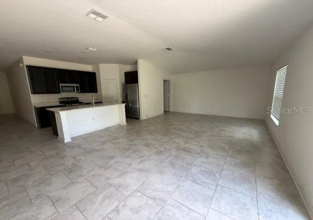 Photo 2 of Single family home for sale at 33576 Sky Blossom Cir, Leesburg, FL 34788 | MLS# OM731627 | Listing updated on 2026-10-20