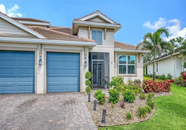 Photo 2 of Single family home for sale at 469 Baneberry Ct, Nokomis, FL 34275 | MLS# A4704974 | Listing updated on 2026-09-04