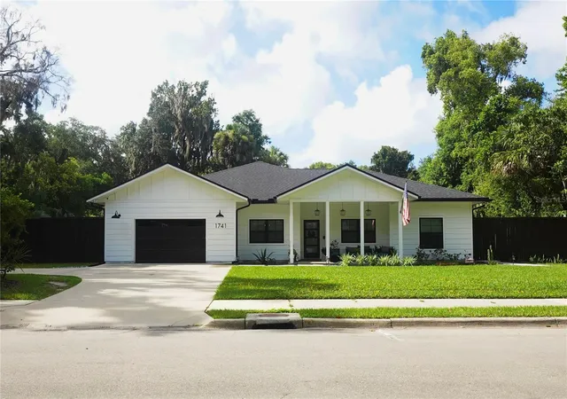 Photo 3 of Single family home for sale at 1741 NW 7th Avenue, Gainesville, FL 32603 | MLS# GC543229 | Listing updated on 2026-09-04