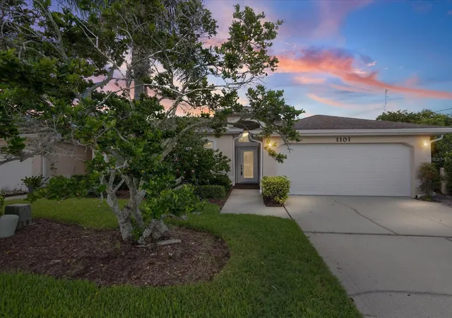 Photo 1 of Single family home for sale at 1101 Haley Ln, Dunedin, FL 34698 | MLS# TB8545299 | Listing updated on 2026-10-03