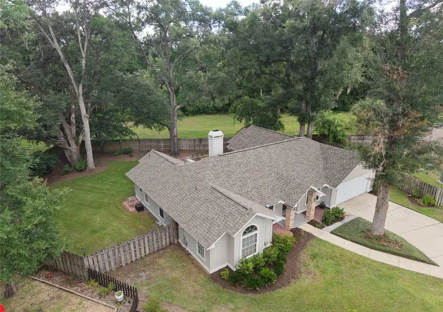Photo 2 of Single family home for sale at 1118 SW 82nd Terrace, Gainesville, FL 32607 | MLS# GC543230 | Listing updated on 2026-09-06
