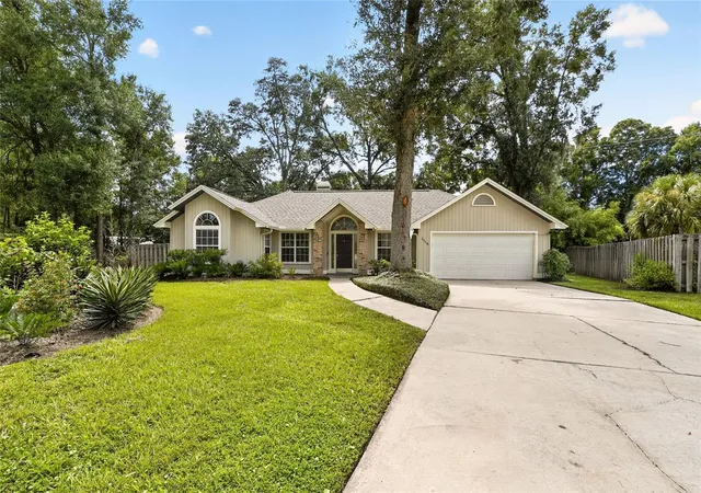 Photo 4 of Single family home for sale at 1118 SW 82nd Terrace, Gainesville, FL 32607 | MLS# GC543230 | Listing updated on 2026-09-06