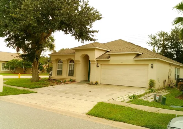 Photo 1 of Single family home for sale at 3752 Becontree Pl, Oviedo, FL 32765 | MLS# O6438946 | Listing updated on 2026-09-06