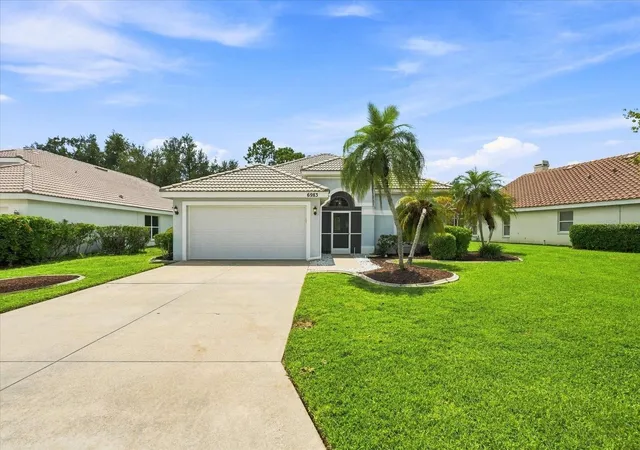 Photo 3 of Single family home for sale at 6983 Superior St Cir, Sarasota, FL 34243 | MLS# A4704980 | Listing updated on 2026-09-06