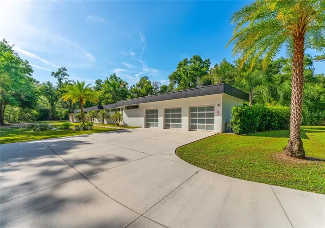 Photo 3 of Single family home for sale at 9600 E New Hope Ct, Floral City, FL 34436 | MLS# O6438958 | Listing updated on 2026-10-05