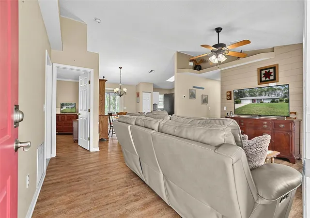 Photo 4 of Single family home for sale at 98 Smith Trl, Palm Coast, FL 32164 | MLS# FC321193 | Listing updated on 2026-09-04