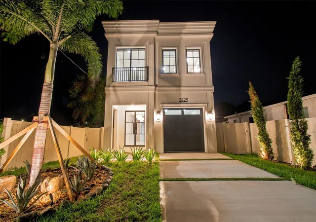 Photo 3 of Single family home for sale at 3429 W Palmetto St, Tampa, FL 33607 | MLS# TB8545325 | Listing updated on 2026-09-23