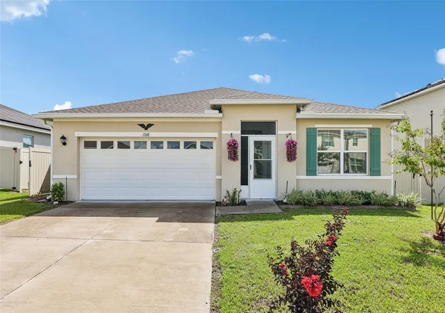 Photo 1 of Single family home for sale at 1768 Henin Cir, Tavares, FL 32778 | MLS# G5117349 | Listing updated on 2026-10-03