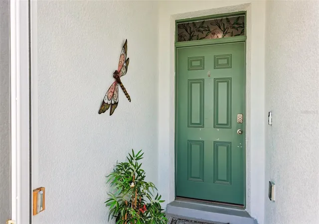 Photo 3 of Single family home for sale at 1768 Henin Cir, Tavares, FL 32778 | MLS# G5117349 | Listing updated on 2026-10-03