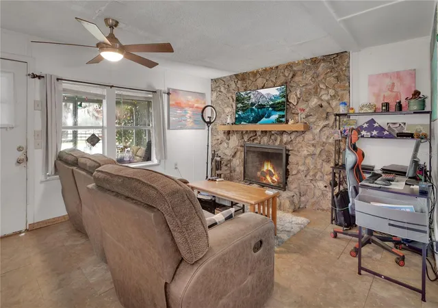 Photo 3 of Single family home for sale at 18931 E Altoona Rd, Altoona, FL 32702 | MLS# V4951103 | Listing updated on 2026-09-22