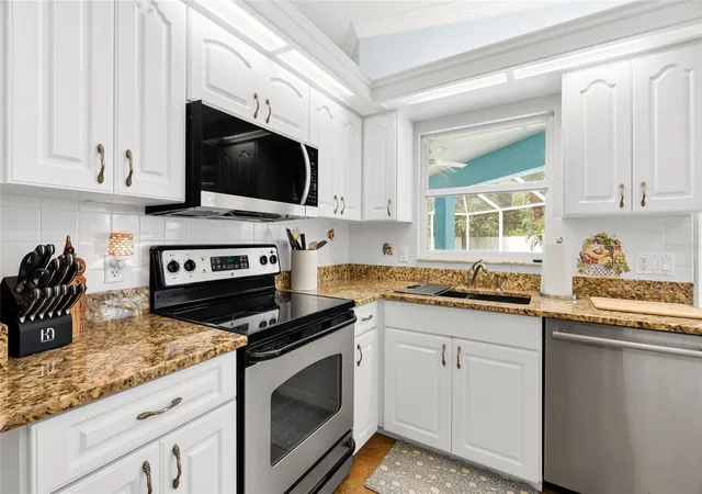 Photo 3 of Single family home for sale at 1730 Nelda Ln, Sarasota, FL 34232 | MLS# A4705003 | Listing updated on 2026-10-07