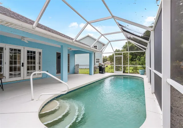 Photo 4 of Single family home for sale at 1730 Nelda Ln, Sarasota, FL 34232 | MLS# A4705003 | Listing updated on 2026-10-07