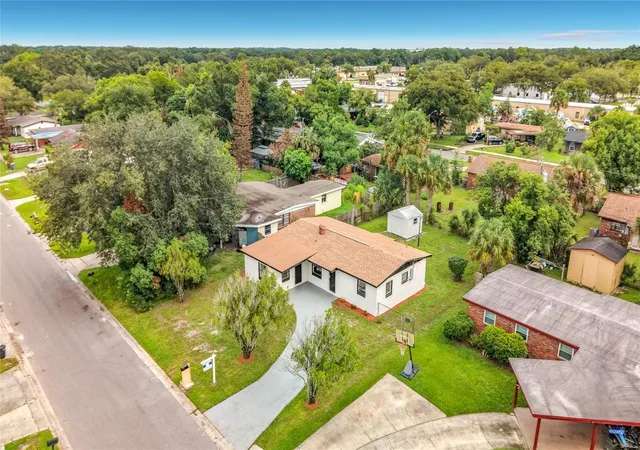 Photo 2 of Single family home for sale at 113 Bob Thomas Cir, Sanford, FL 32771 | MLS# V4951104 | Listing updated on 2026-09-05