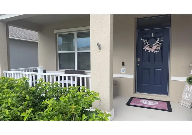 Photo 3 of Single family home for sale at 1639 Waylon Ridge Dr, Zellwood, FL 32798 | MLS# O6438991 | Listing updated on 2026-09-24