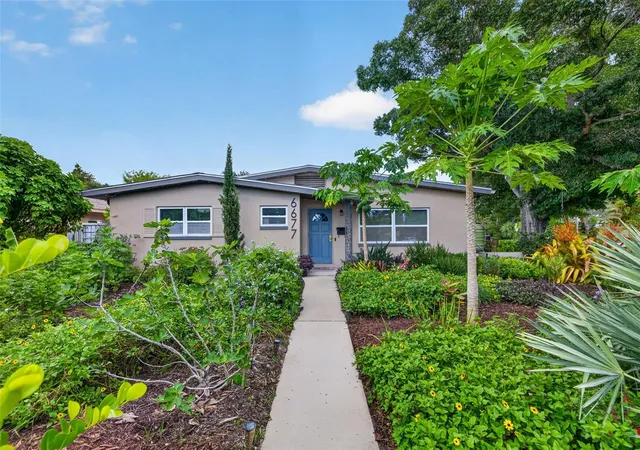 Photo 1 of Single family home for sale at 6677 Poinsettia Ave S, Saint Petersburg, FL 33707 | MLS# TB8545345 | Listing updated on 2026-09-06