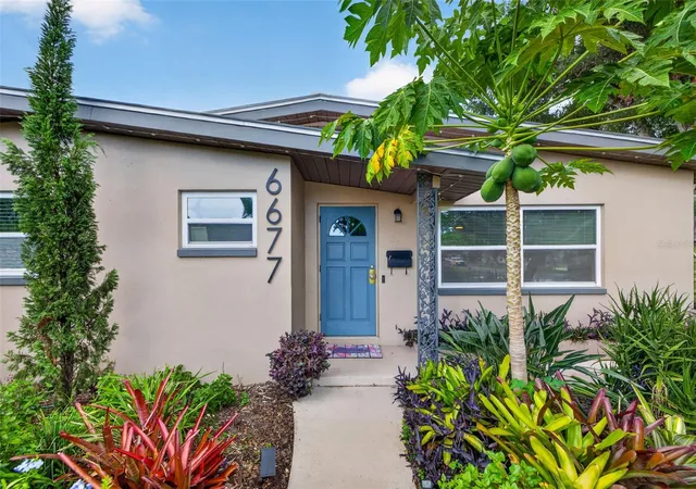 Photo 2 of Single family home for sale at 6677 Poinsettia Ave S, Saint Petersburg, FL 33707 | MLS# TB8545345 | Listing updated on 2026-09-06