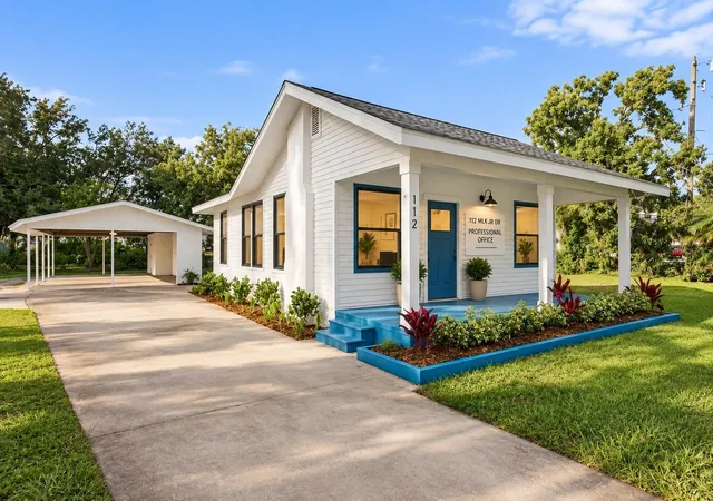 House for sale at 112 E Martin Luther King Jr Dr, Tarpon Springs, FL 34689 | MLS# TB8545350 | Listing updated on 2026-09-06