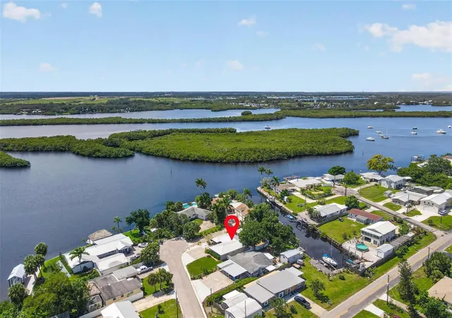 Photo 2 of Single family home for sale at 106 Steven St, Ruskin, FL 33570 | MLS# TB8545351 | Listing updated on 2026-09-04