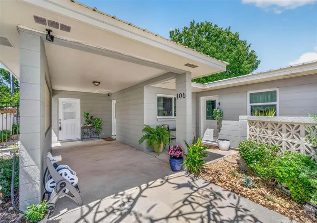 Photo 3 of Single family home for sale at 106 Steven St, Ruskin, FL 33570 | MLS# TB8545351 | Listing updated on 2026-10-03