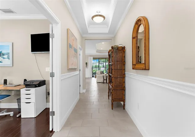 Photo 4 of Single family home for sale at 208 Capriana Ct, Nokomis, FL 34275 | MLS# N6145611 | Listing updated on 2026-09-21