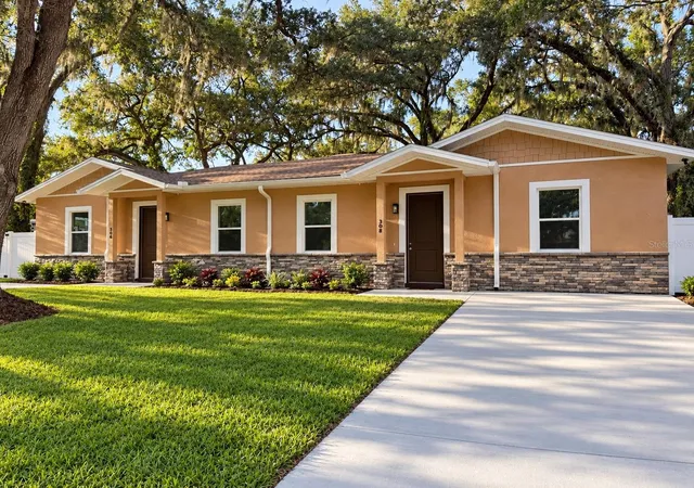 Photo 1 of Multi family home for sale at 308 E Damon St, Plant City, FL 33563 | MLS# TB8545355 | Listing updated on 2026-10-08