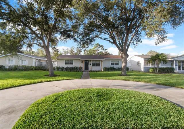Photo 1 of Single family home for sale at 782 41st Avenue NE, Saint Petersburg, FL 33703 | MLS# TB8545356 | Listing updated on 2026-09-06