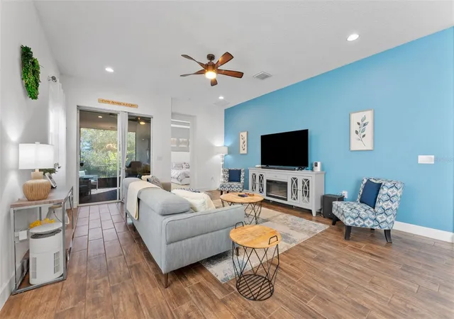 Photo 3 of Single family home for sale at 5520 Silver Sun Dr, Apollo Beach, FL 33572 | MLS# TB8545362 | Listing updated on 2026-10-08