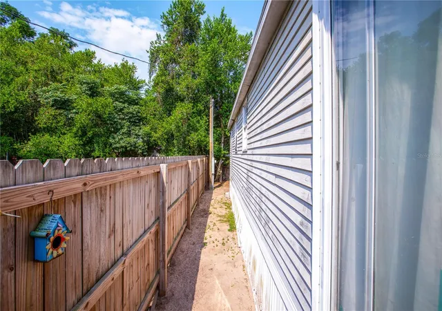 Photo 24 of Manufactured home for sale at 17242 Bradford Ave, Brooker, FL 32622 | MLS# GC543235 | Listing updated on 2026-09-04