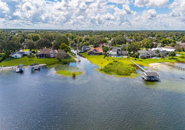 Photo 2 of Single family home for sale at 3625 Waters Edge Dr, Belle Isle, FL 32812 | MLS# O6439027 | Listing updated on 2026-10-07