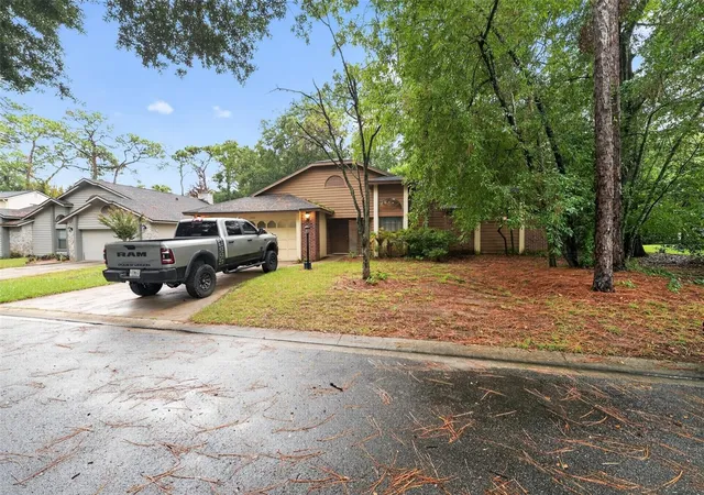 Photo 3 of Single family home for sale at 1232 Bent Oak Trl, Altamonte Springs, FL 32714 | MLS# O6439028 | Listing updated on 2026-09-28