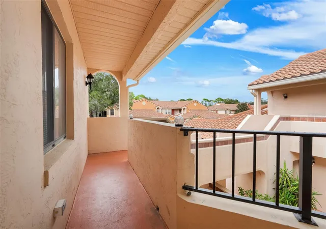Listing Photo 3 - Condo for sale in building located at 7661 Sugar Bend Dr, ORLANDO, FL 32819 - Unit #7661