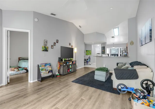 Listing Photo 5 - Condo for sale in building located at 7661 Sugar Bend Dr, ORLANDO, FL 32819 - Unit #7661