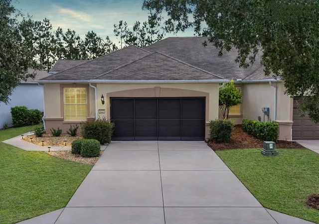 Single family home for sale at 9123 SW 70th Loop, OCALA, FL 34481 | MLS# OM731648