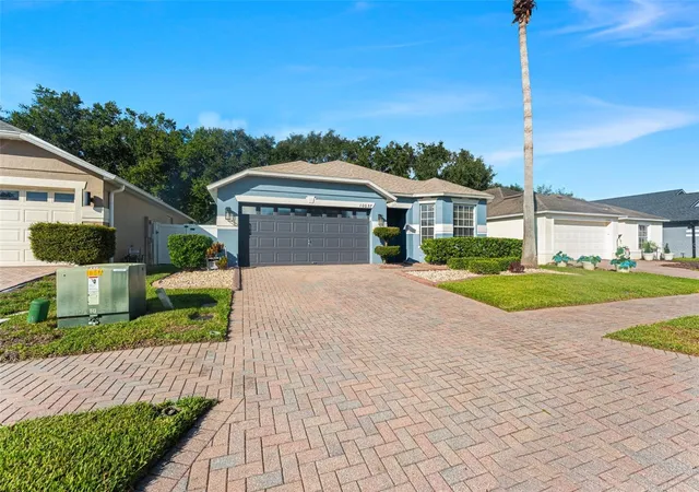 Photo 3 of Single family home for sale at 10037 Portofino Dr, Orlando, FL 32832 | MLS# O6439038 | Listing updated on 2026-10-05