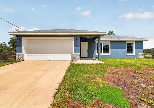 Photo 1 of Single family home for sale at 23 Fisher Loop Pass, Ocklawaha, FL 32179 | MLS# G5117356 | Listing updated on 2026-09-14
