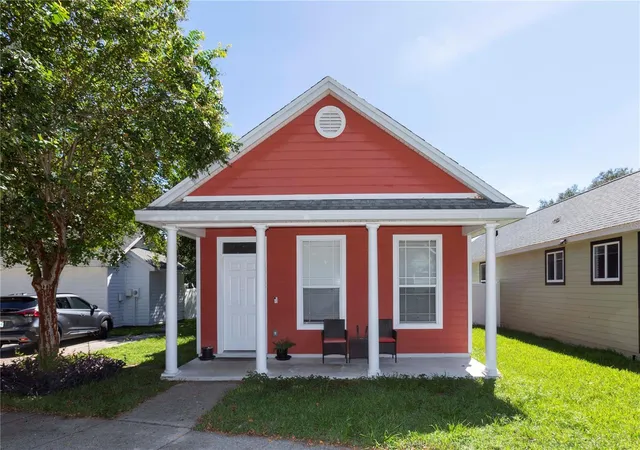 Photo 1 of Single family home for sale at 6212 Moorefield Ln, Zephyrhills, FL 33542 | MLS# W7889191 | Listing updated on 2026-09-05