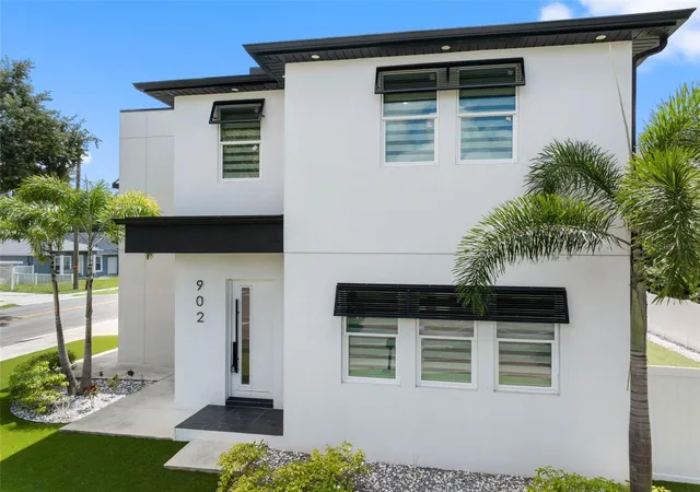 Photo 1 of Single family home for sale at 902 W Sligh Ave, Tampa, FL 33604 | MLS# TB8545400 | Listing updated on 2026-09-13
