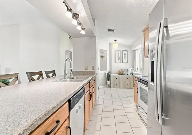 Photo 4 of Single family home for sale at 1149 Autumn Brk Cir, Longwood, FL 32750 | MLS# O6439062 | Listing updated on 2026-09-05