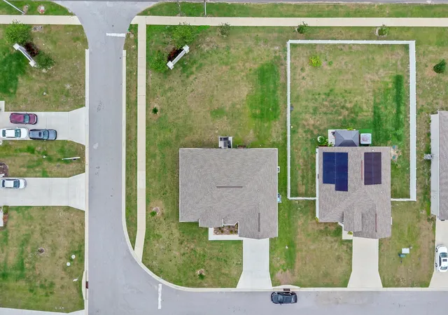 Photo 2 of Single family home for sale at 1083 Snively Cir, Lake Hamilton, FL 33851 | MLS# S5156906 | Listing updated on 2026-09-04
