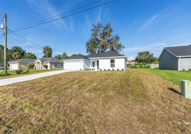 Photo 4 of Single family home for sale at 636 NE 130th Court, Silver Springs, FL 34488 | MLS# O6439069 | Listing updated on 2026-09-04