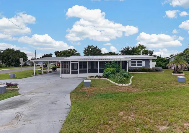 Photo 2 of Single family home for sale at 4924 Washington St, Lake Wales, FL | MLS# L4964814 | Listing updated on 2026-09-08