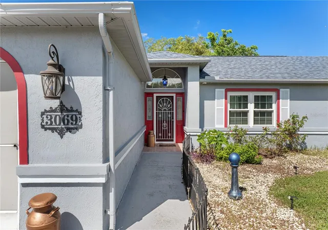 Photo 3 of Single family home for sale at 3069 Ardenwood Dr, Spring Hill, FL 34609 | MLS# W7889194 | Listing updated on 2026-09-13