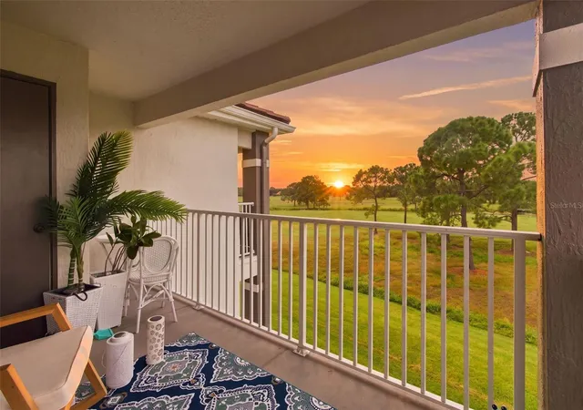 Photo 2 of Condo for sale at 13839 Fairway Is Dr #1136, Orlando, FL 32837 | MLS# TB8545439 | Listing updated on 2026-10-02