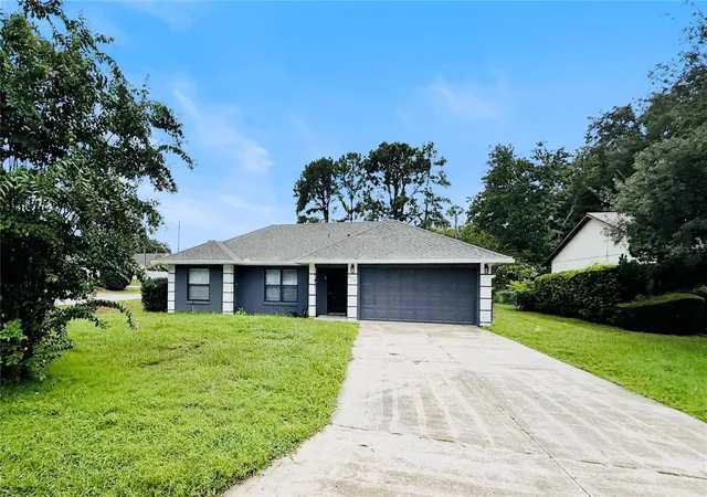Sale Pending at 2510 Cherry Blossom Ct, Eustis, FL 32726 | MLS# O6439081 | Listing updated on 2026-09-21
