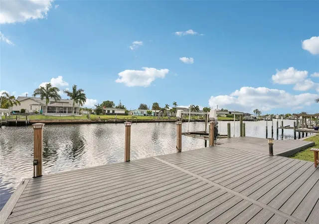 Photo 4 of Single family home for sale at 289 W Tarpon Blvd NW, Port Charlotte, FL 33952 | MLS# C7530343 | Listing updated on 2026-09-13