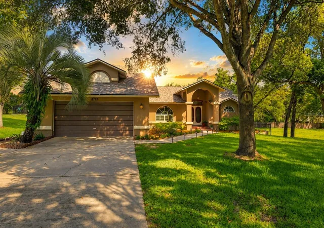 Photo 1 of Single family home for sale at 8171 Chaucer Dr, Weeki Wachee, FL 34607 | MLS# W7889195 | Listing updated on 2026-09-05