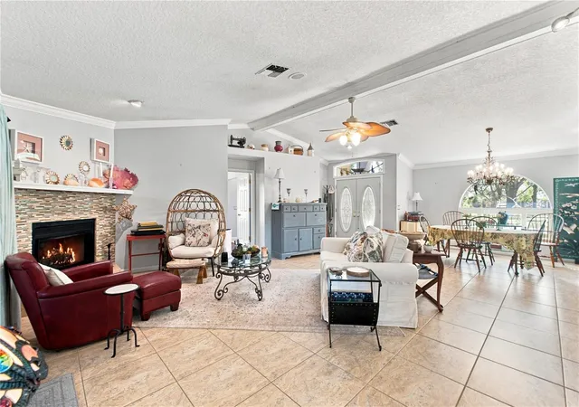 Photo 4 of Single family home for sale at 8171 Chaucer Dr, Weeki Wachee, FL 34607 | MLS# W7889195 | Listing updated on 2026-10-07